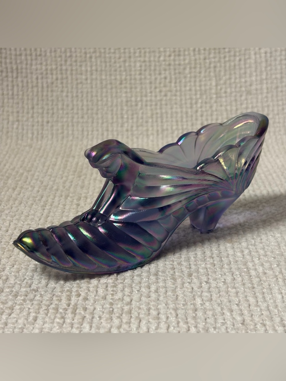 Fenton Carnival Glass Purple Iridescent Slipper Shoe - Cat Head - Picture 2 of 6